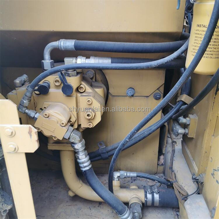 7000 KG Weight and Soft Steel Design CAT307c Excavator with Original Hydraulic Valve