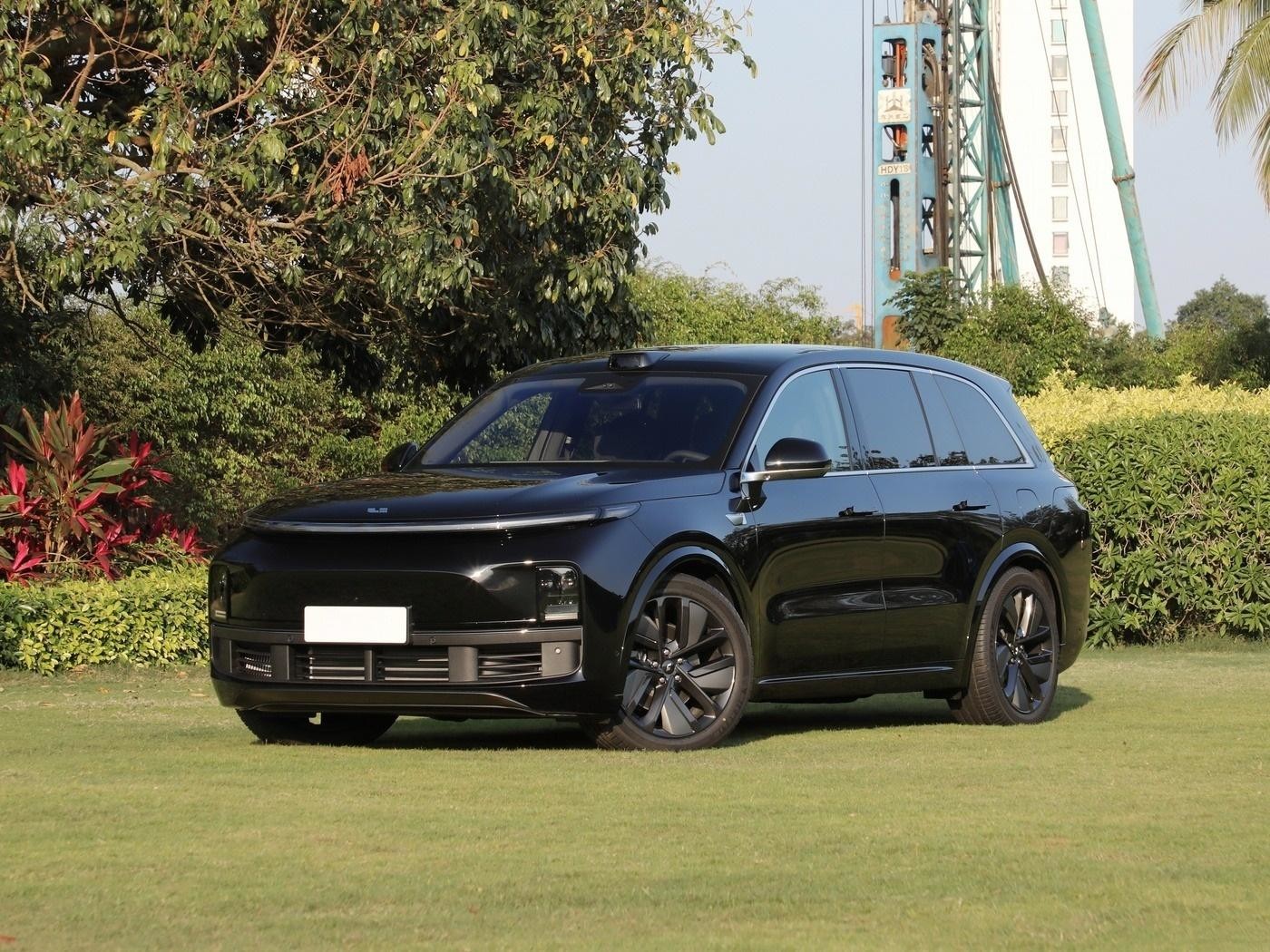 Lixiang L8 Max in Stock Large SUV Hybrid Electric Vehicle Li L8 Car 1.5T