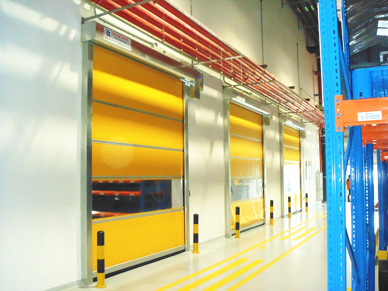 Colorful PVC High Speed Roll Up Door Stronger Wind Bar In External Area