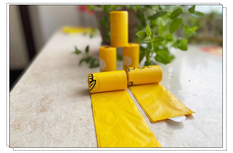 Plastic Doggy Scent Zero Waste Dog Poop Bags / Compostable Poop Bags Portable Biodegradable
