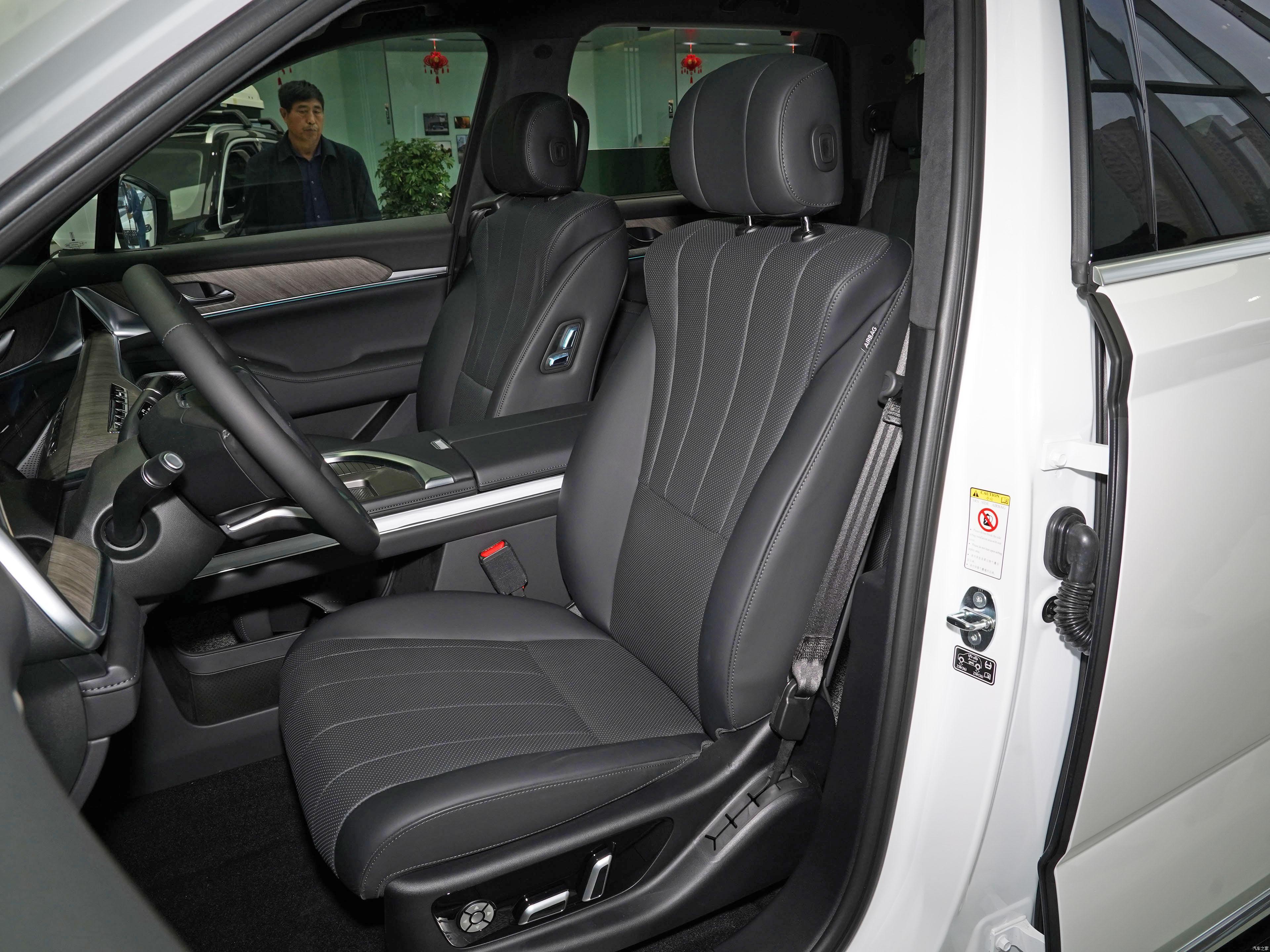 2023 Blue Mountain DHT-PHEV 2wd Long Endurance Version Large SUV PHEV 1.5T Energy Vehicle EV Cars with R20 Tires and 6 Seats