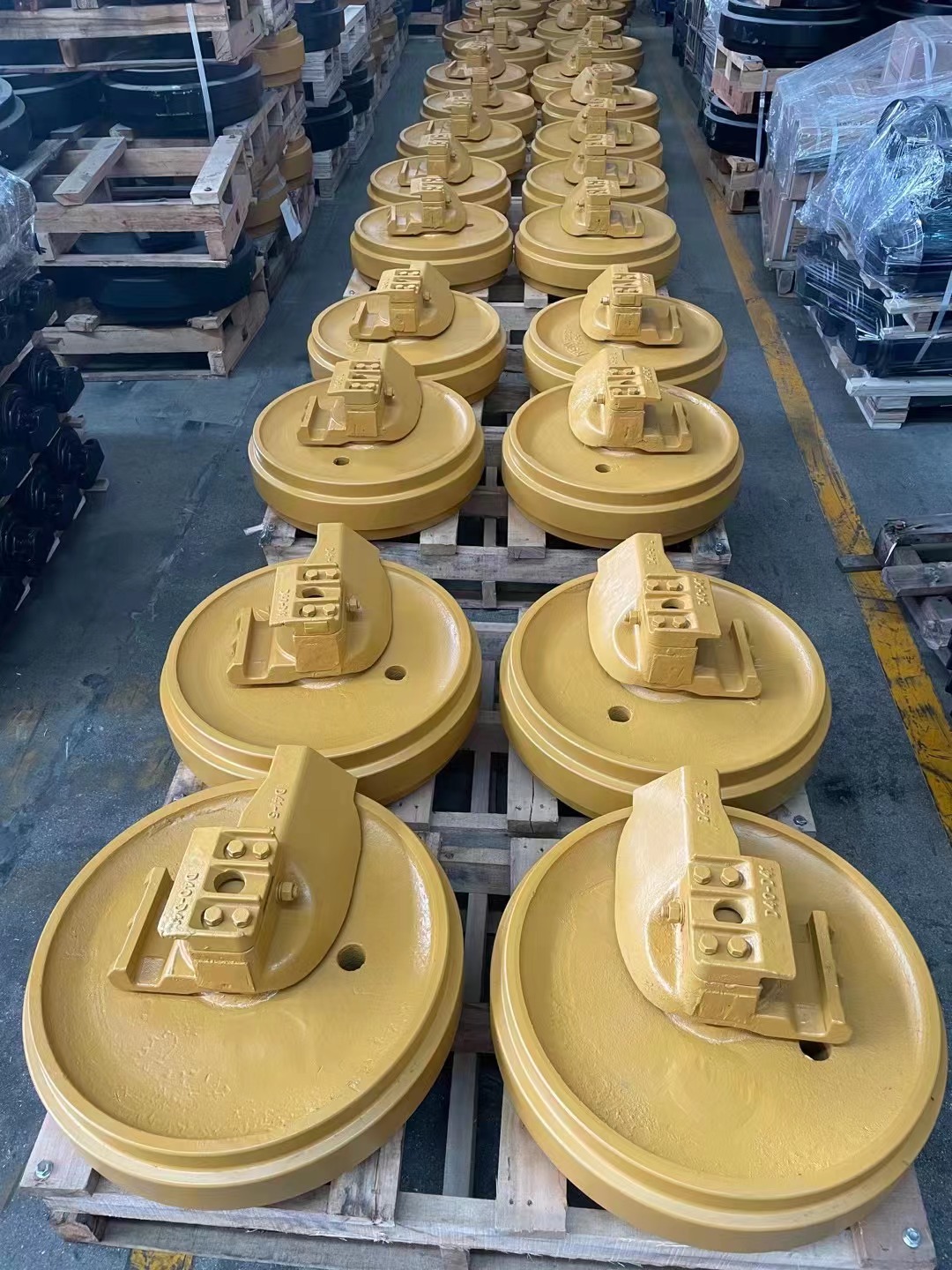 Idler BD2F for Front Excavator Track Bulldozer Roller Parts Dozer Undercarriage Assy