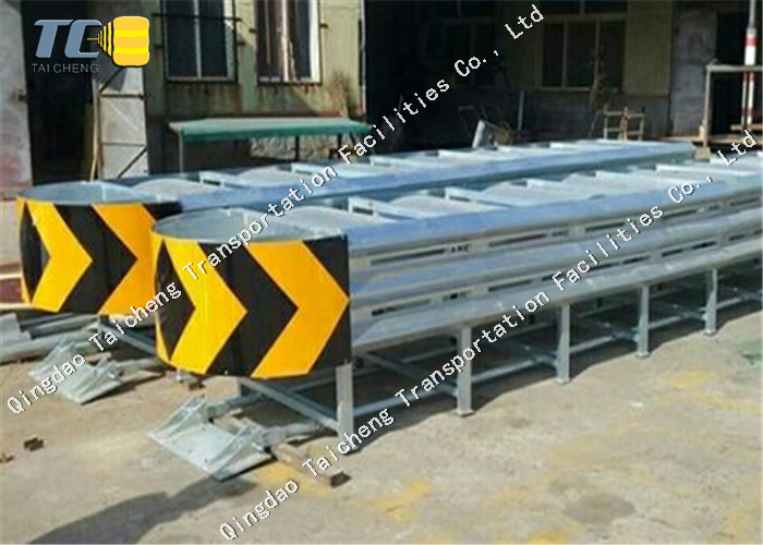 Wear Resistant Crash Cushion Attenuator Q235 345 Hot Dipped Galvanized