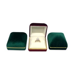 Quality Lightweight Square Metallic Logo Velvet Necklace Gift Box wholesale