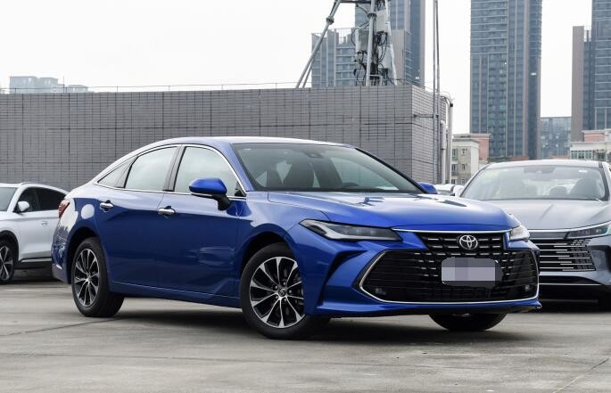 Toyota AVALON 2022 Dual Engine 2.5L XLE Version Hybrid New Car