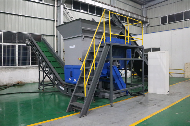 Single Shaft Plastic Waste Shredder 300-800kg/H Granulator