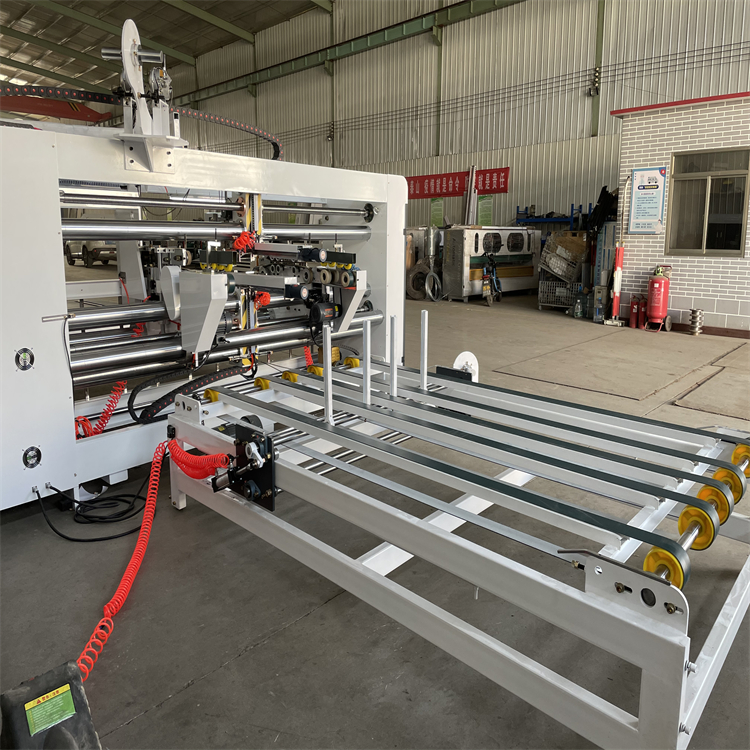 Manual Carton Box Stitching Machine with Minimum Flap Size of 80 Standard 20 Optional