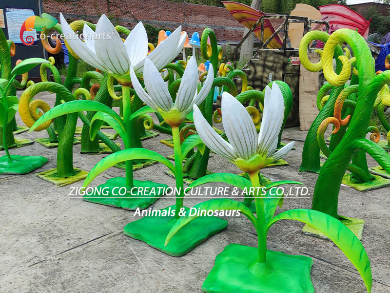 Custom Made Animatronic Flowers For Decorations