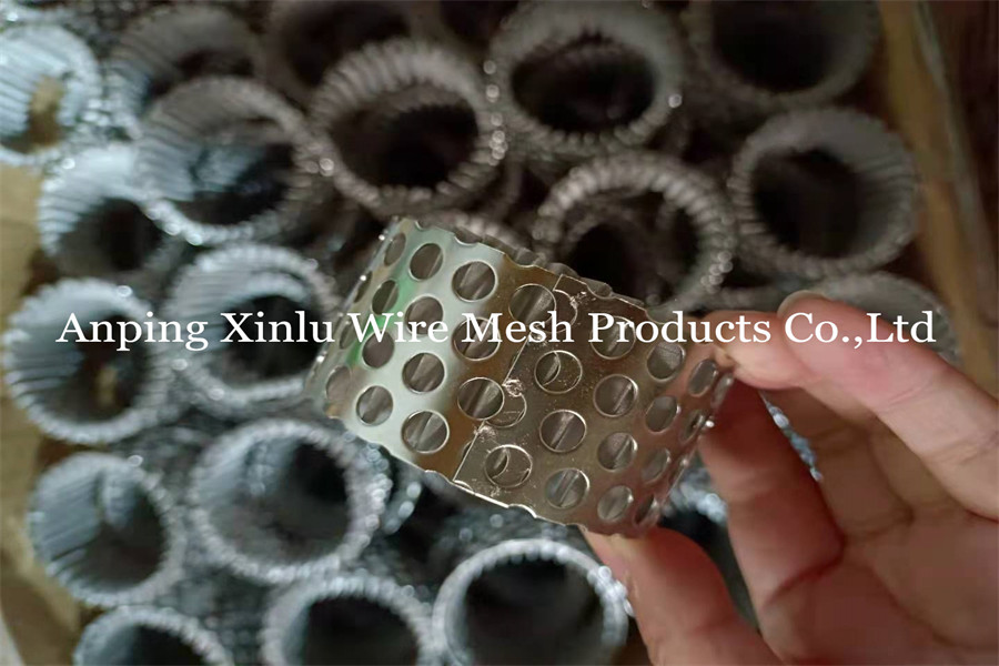 WEDGE SLOT TUBES FROM XINLU METAL WIRE MESH