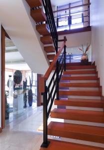 Quality Erosion Resistance Cast Iron Stair Railing Strong Structure Beautiful Elegance wholesale