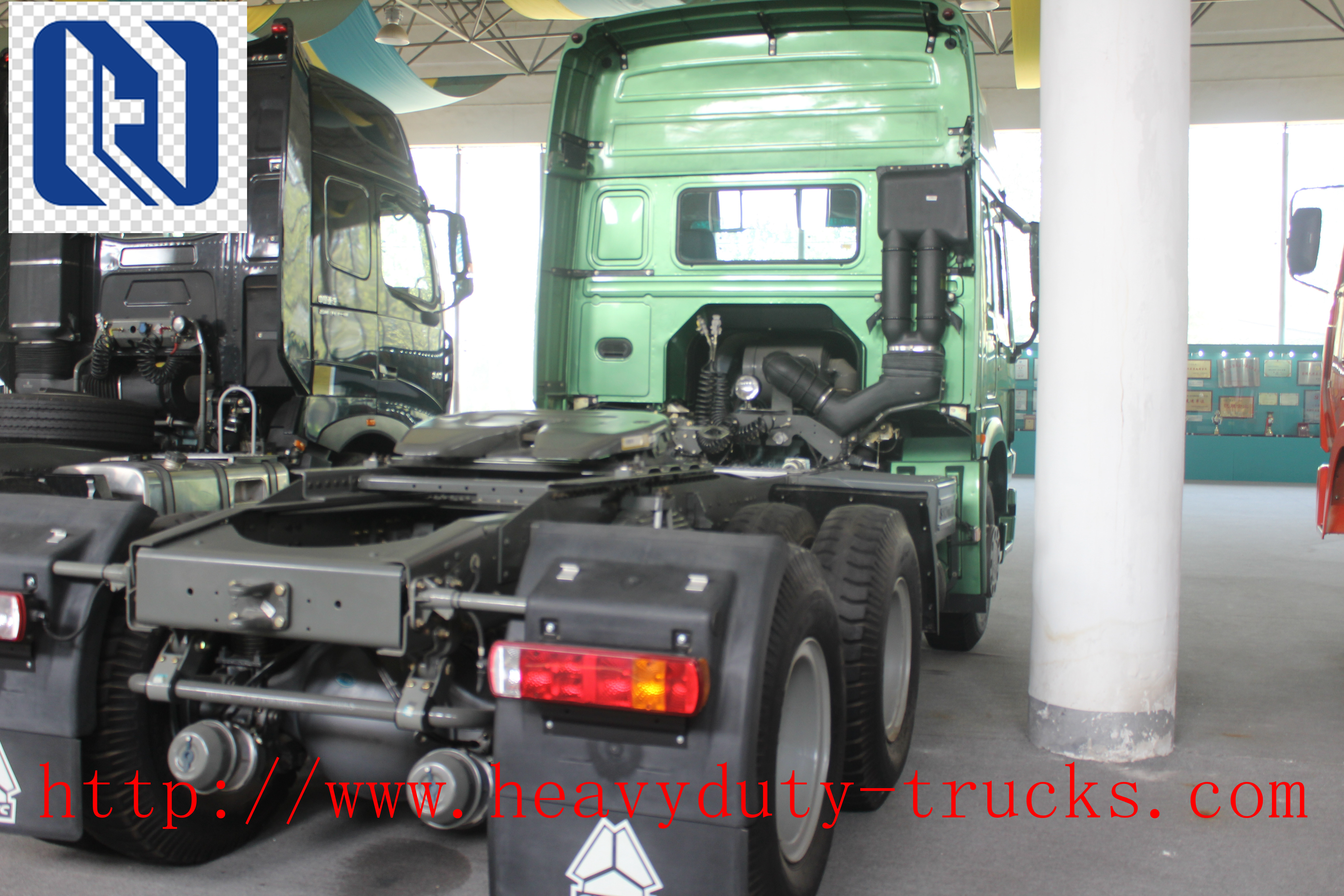 Sinotruk Howo 371hp Diesel Tractor Truck 6x4 Prime Mover Head