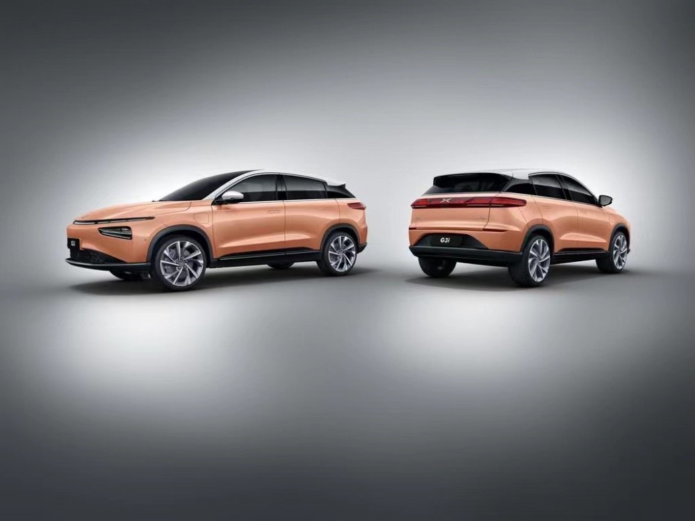 Upgrade Your Fleet with VW ID4 Crozz Pro 204HP RWD 5 Seats 600KM Pure Electric Range