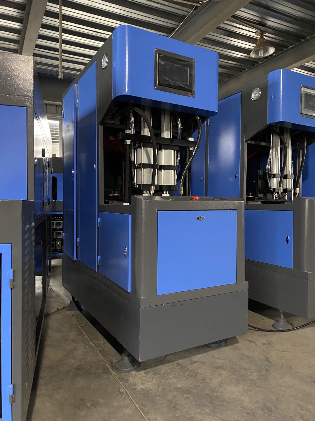 2000 ml Bottle Volume LGB-6L Plastic Bottle Water Making Machines for Easy Production