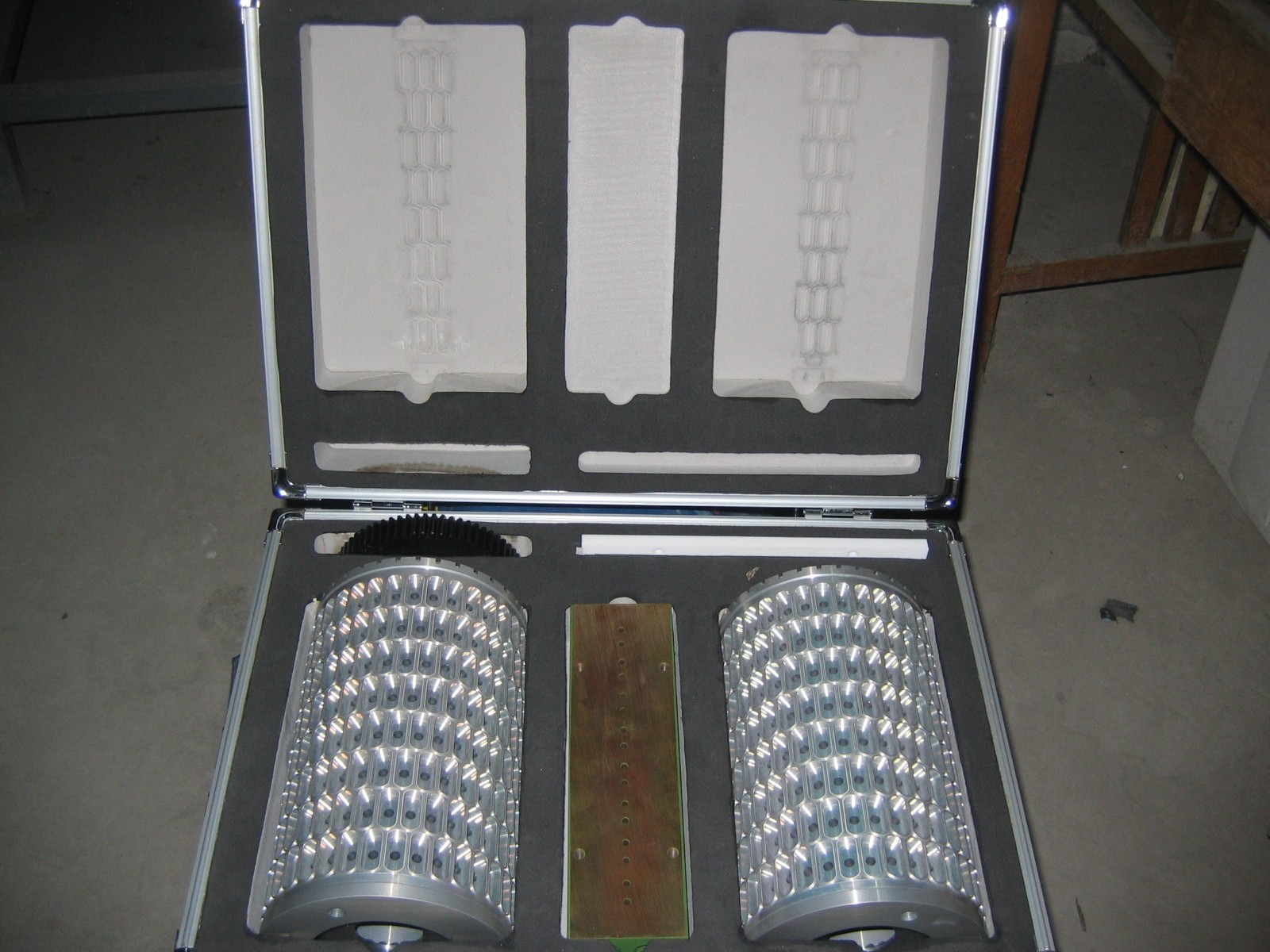 10" Soft capsule / Paintball Mold Die Roll With Wedge Distribute Plate Timing Gear