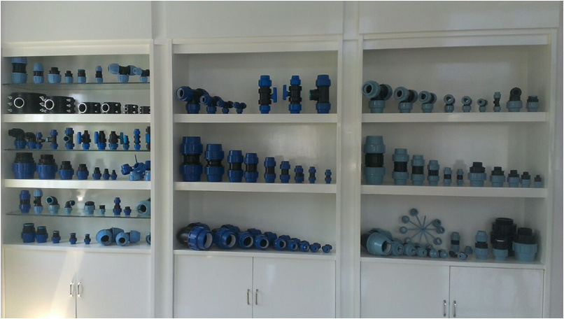 Good Price PP Female Pipe and Fittings Compression Fitting for Irrigation