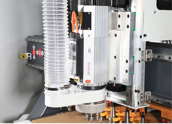Automatic Tool Change cNC Timber Cutting Machine For Cutting Milling
