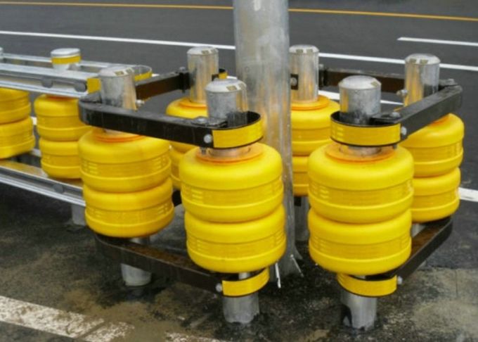PU Foam / EVA Traffic Safety Roller Barrier Highway Roller Barrier For Accident - Prone Roads 8