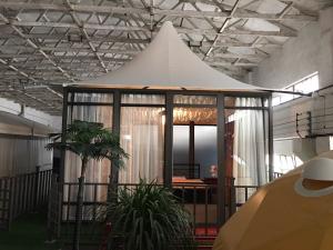Quality Glass Marquee Prefab Resort House Hotel Outdoor Camping Tents Luxury 5m * 5m wholesale