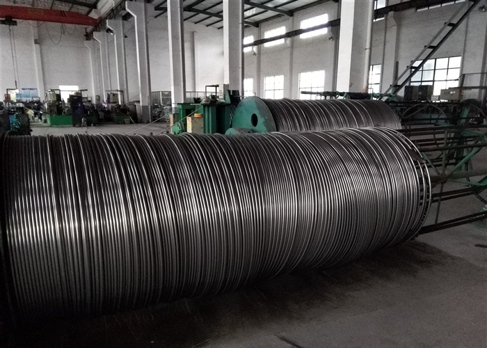 Round Stainless Steel Pipe Coil Max 3500M Length 2B 8k Bright Anneald Surface