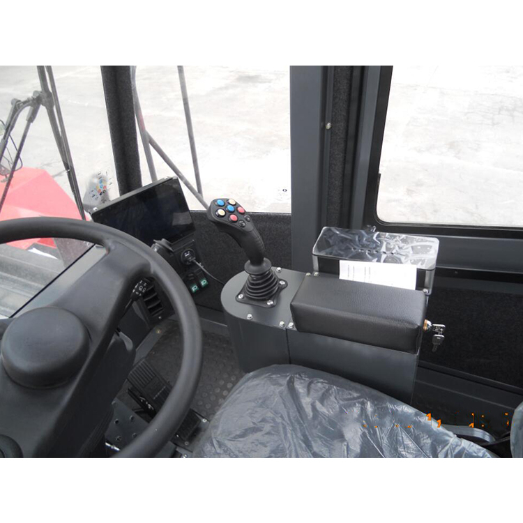 reach-stacker011.jpg