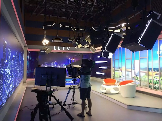 2mm Indoor Full Color LED Screen Advertising P2.5 LED Video Display Panel 0
