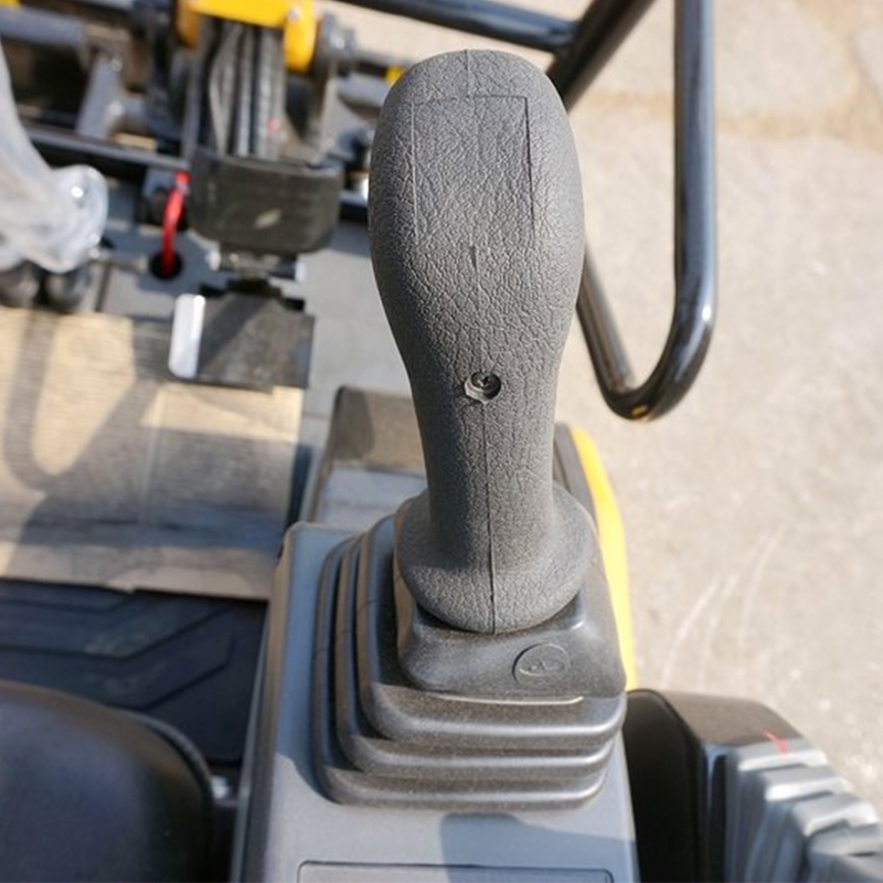 Mini Tracked Hydraulic Digger with Unique Selling Point Maximum Digging Height 3665mm