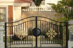 Quality Arc Welding Rot Proof Wrought Iron Grille Lattice Door wholesale