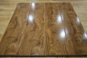 Quality high gloss HDF laminate flooring wholesale