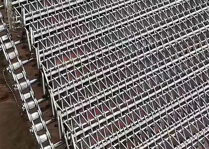 Long Life Stainless Steel Chain Mesh Conveyor Belt Punching / Weaving Type