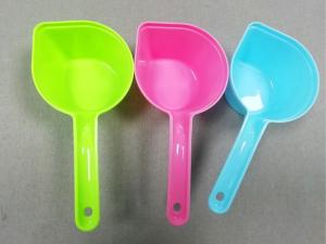 Quality Factory Made Plastic Pet Feeder Spoon Pet Food Scoops Plastic Measuring Cups Set For Dog Cat And Bird Food wholesale
