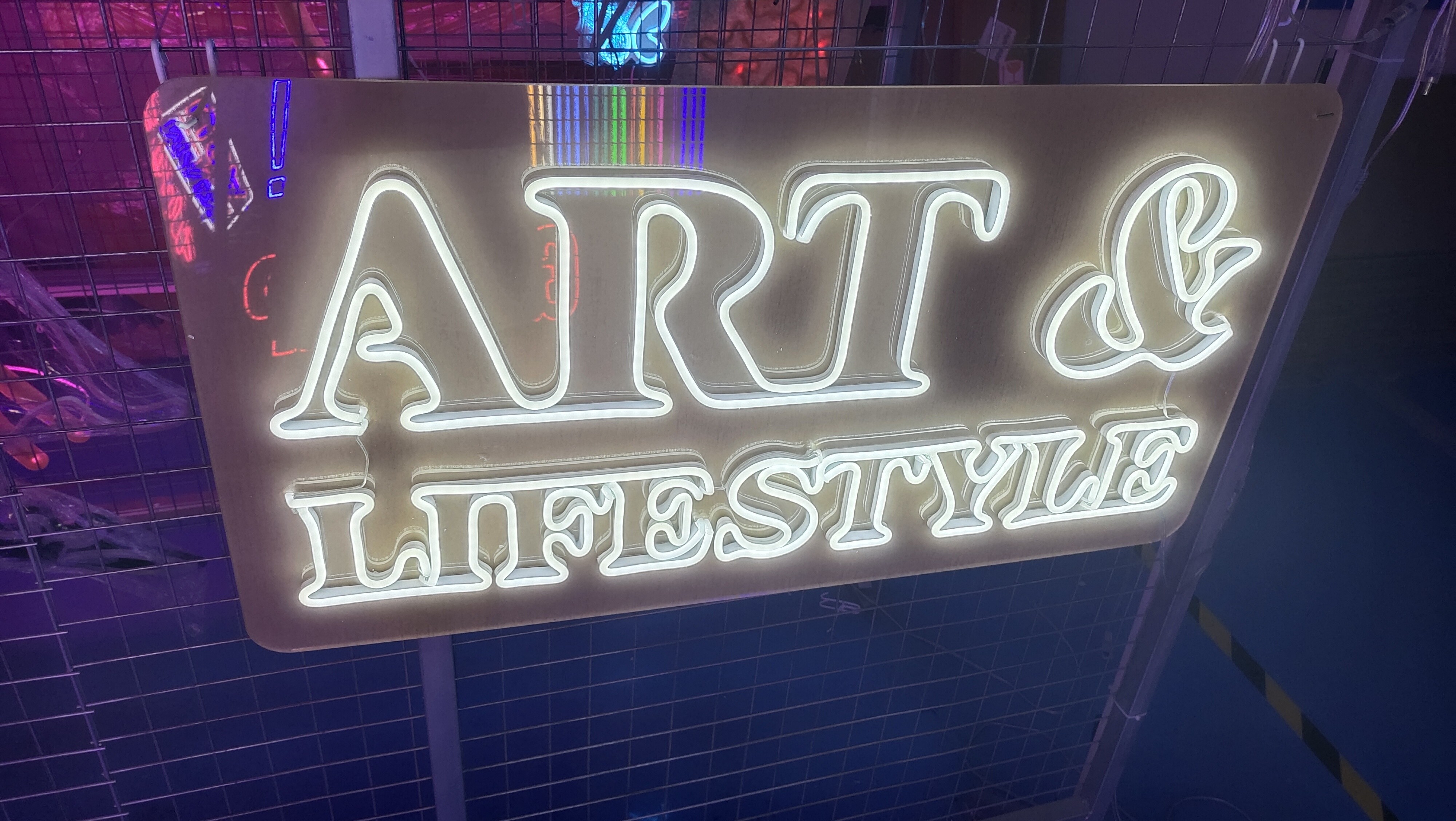 Custom Life&art style neon sign men cave exhibition wall lighting deco