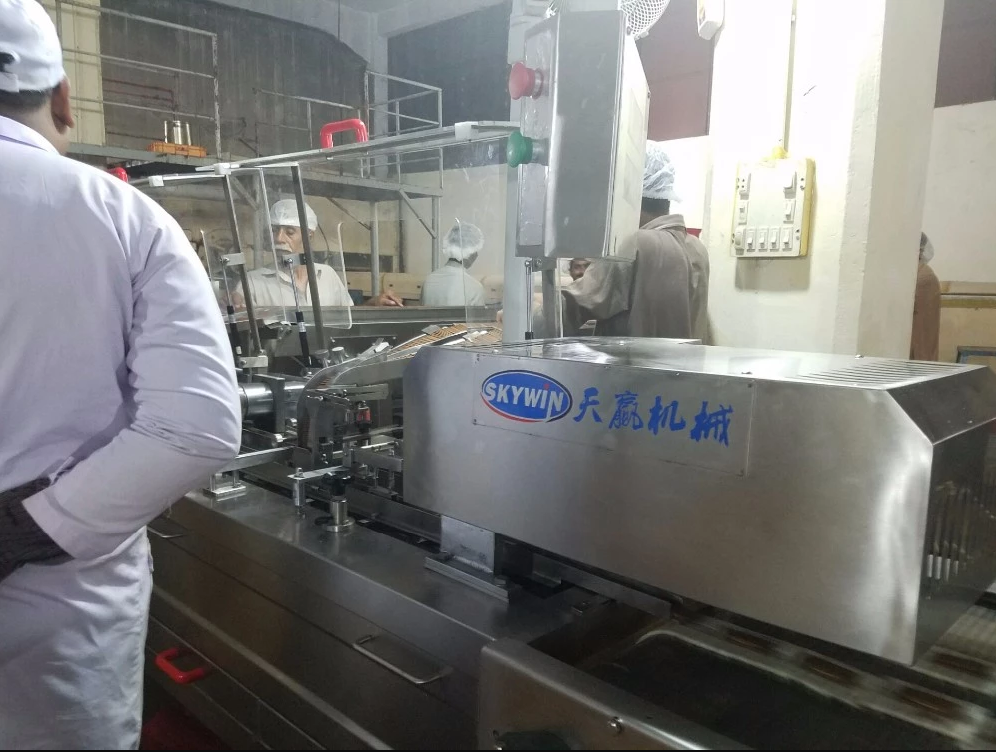 CE ISO Certified Biscuit Bakery Equipment Rotary Baking Oven low consumption