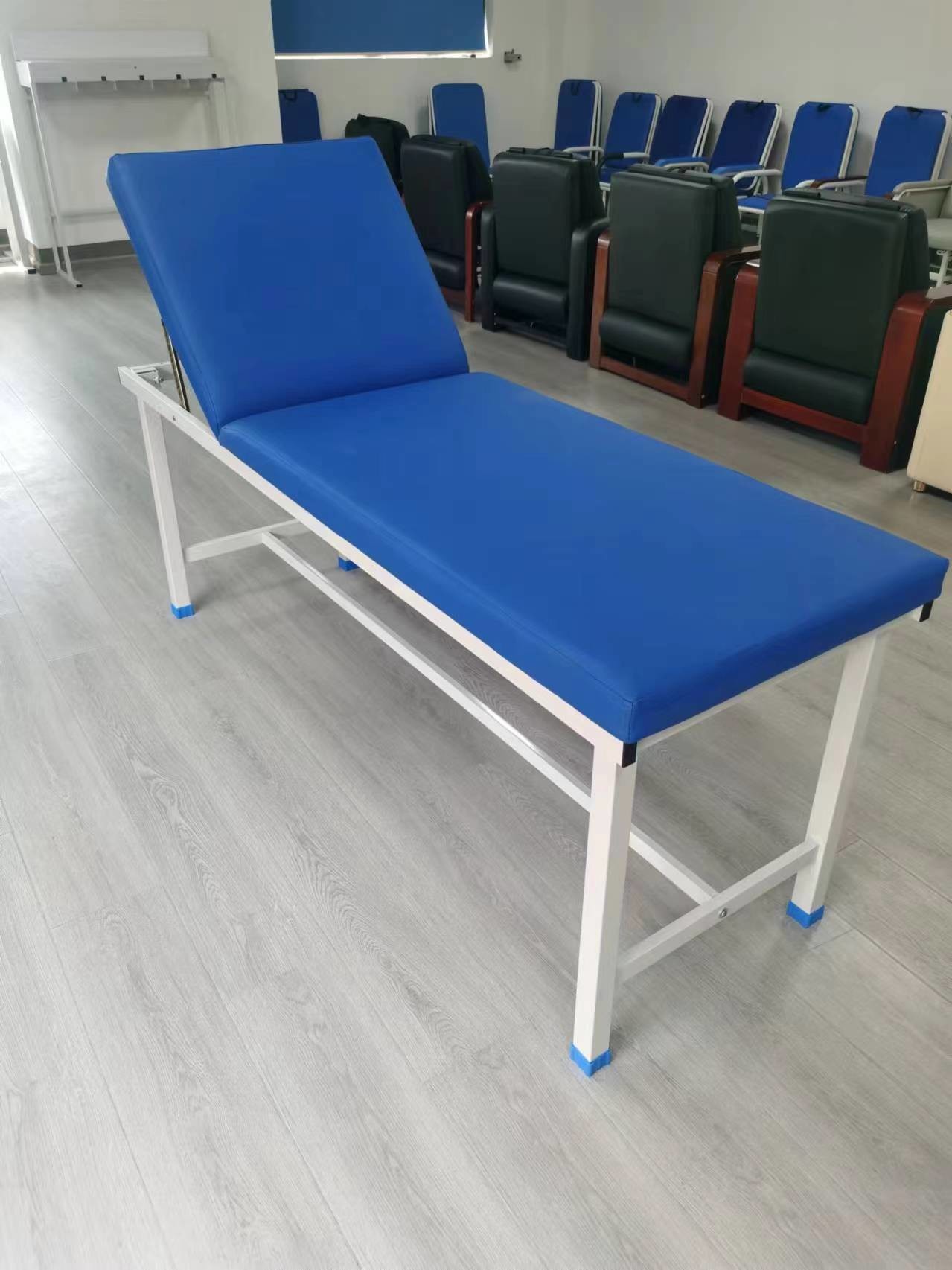 300kg Load Limit Steel Examination Table Hospital Exam Bed Table