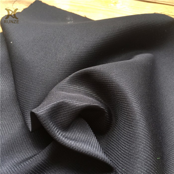 Solid 160GSM 100% Polyester 160D ATY Yarn Woven Cavalry Twill Gabardine Men Shirting Fabric