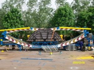 Quality Compact Design Trailer Mounted Rides With UFO Turntable And Sliding Track wholesale
