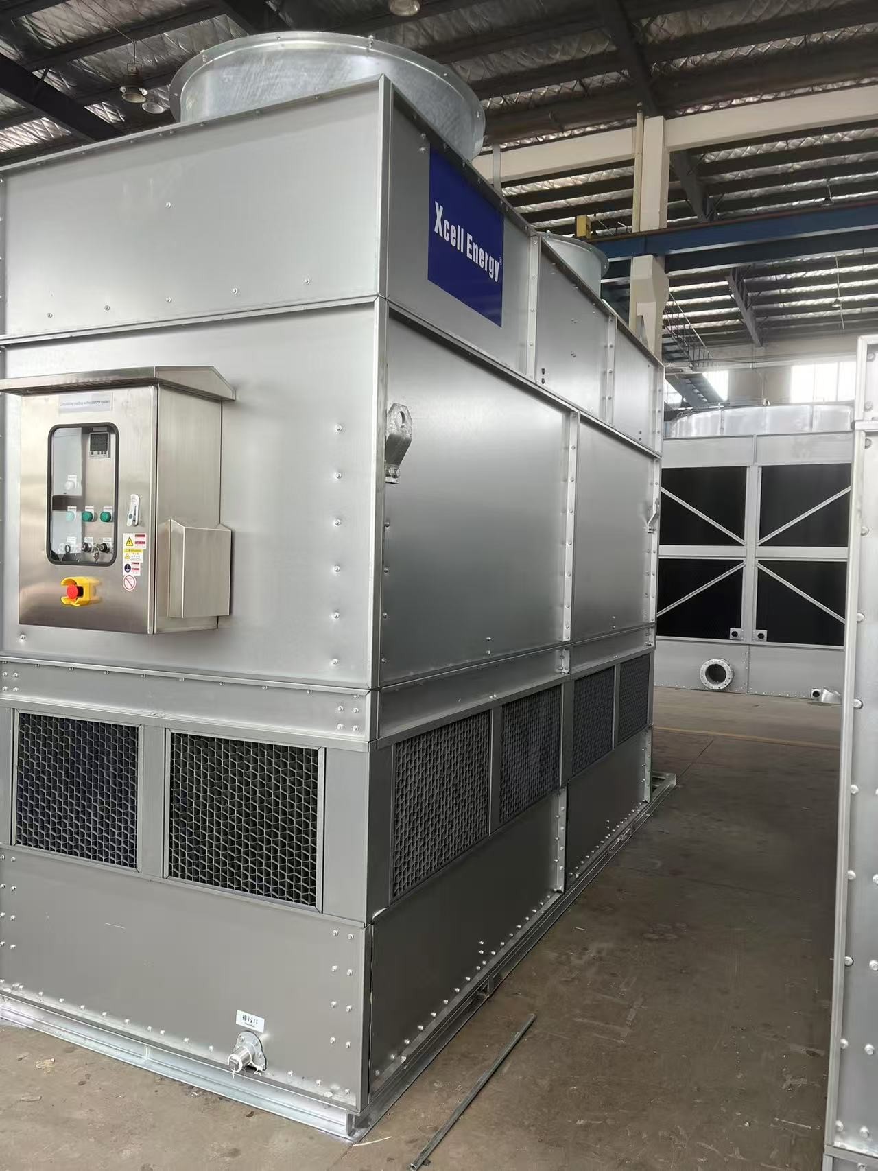 Customized Logo Supported Closed Cooling Tower With 380V Voltage