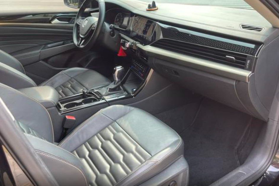 Passat 2020 330TSI Elite Edition National VI SAIC Volkswagen Midsize Car Gasoline 2.0T 186HP L4 7-speed Dual Clutch