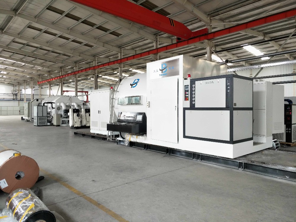 Customized Roll To Roll Vacuum Metallizer with 380V Voltage