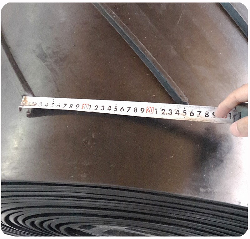 Open V Shaped Tilting Conveyor Belt with Paddle RMA Standard Length 50-500m/roll