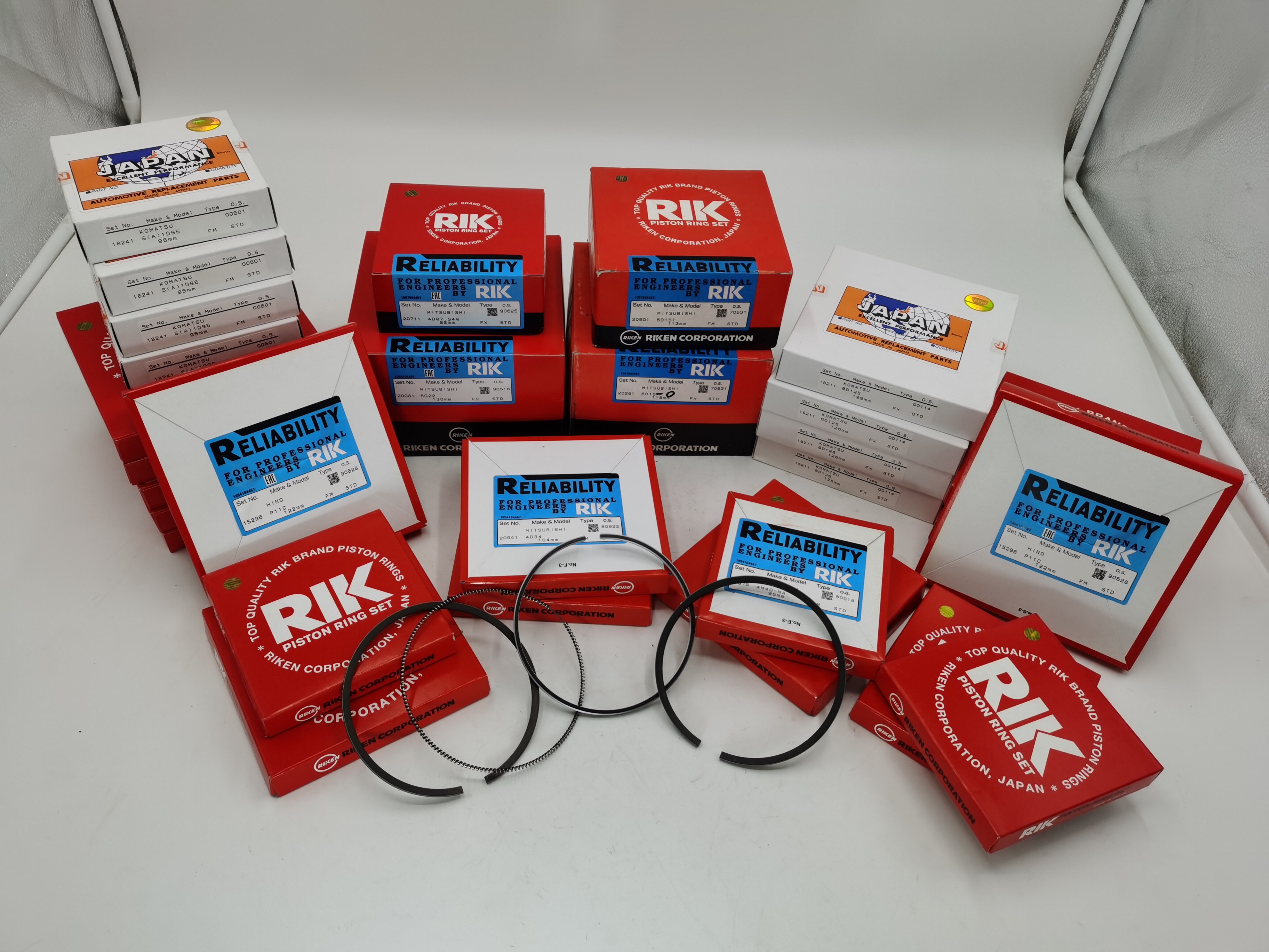 RIK Engine Piston Ring Set 4mm Double Oblique 6D125 18211
