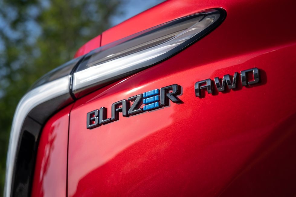 The Chevrolet's First Fully Electric SUV Chevrolet Blazer EV 2024 Offers 557 Horsepower& 324miles Range NEW ELECTRIC SUV