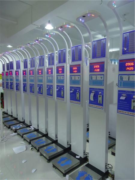 Coin Operated Digital Body Weight Scale With Height Measurement 0.1cm 0.5kg