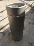 stainless steel beer keg with sankey spears