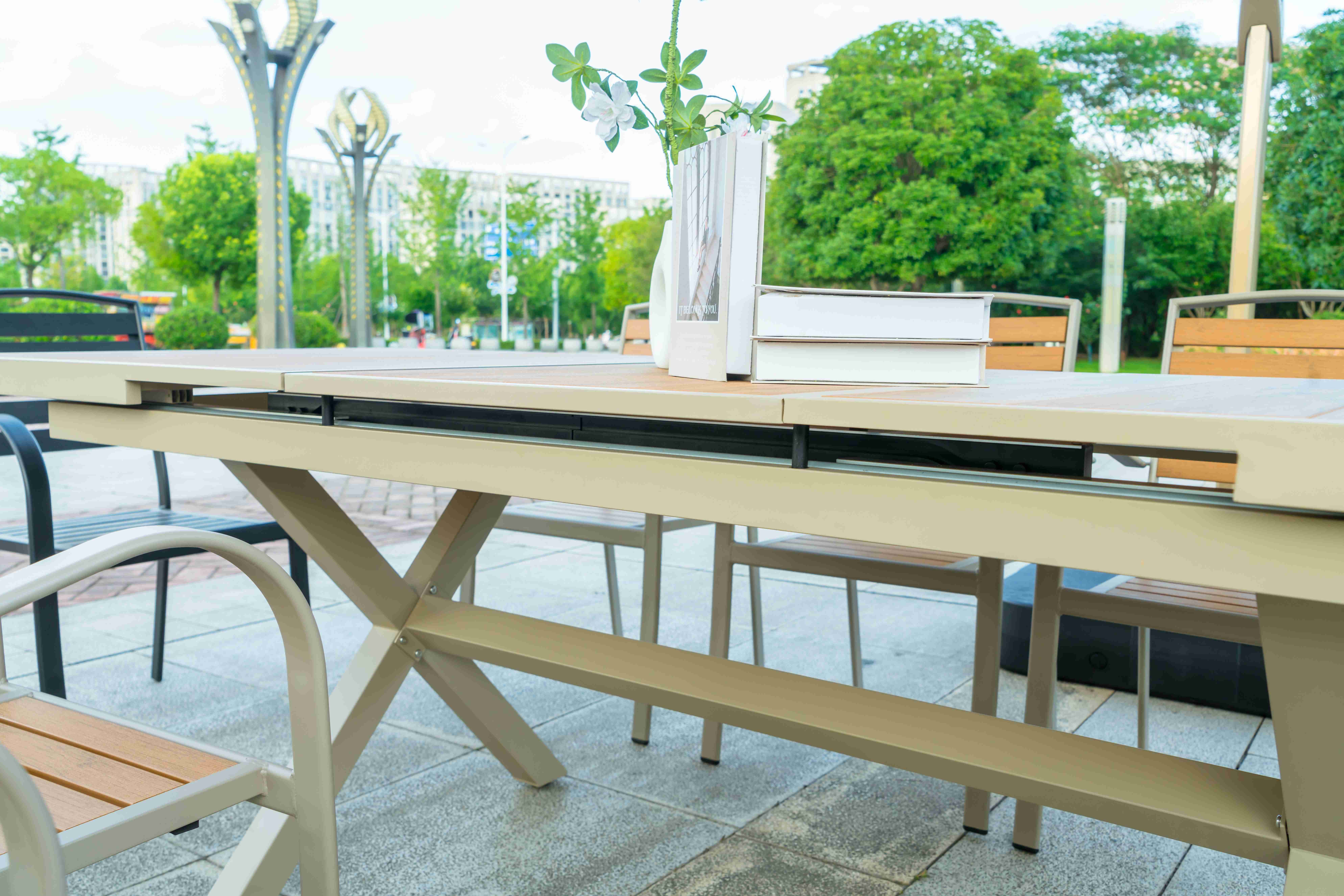 9 Pieces Plastic Wood Outdoor Restaurant Garden Tables Chairs Outdoor Furniture Patio Dinning Table Patio Furniture