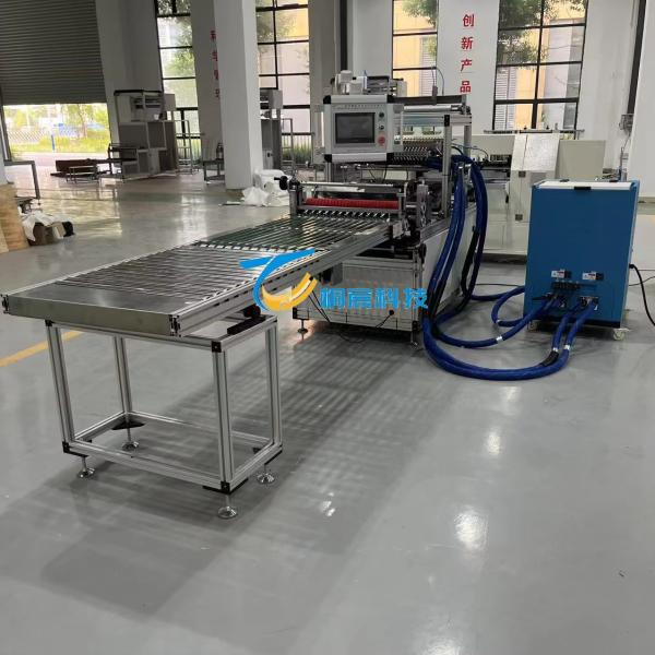 The Hot Melt Adhesive Dispensing Machine is an Environmentally Friendly and