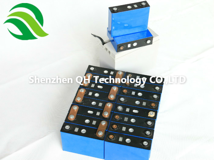 Rechargeable Lifepo4 Deep Cycle Battery 12V 300Ah Backup Source For Rv Solar