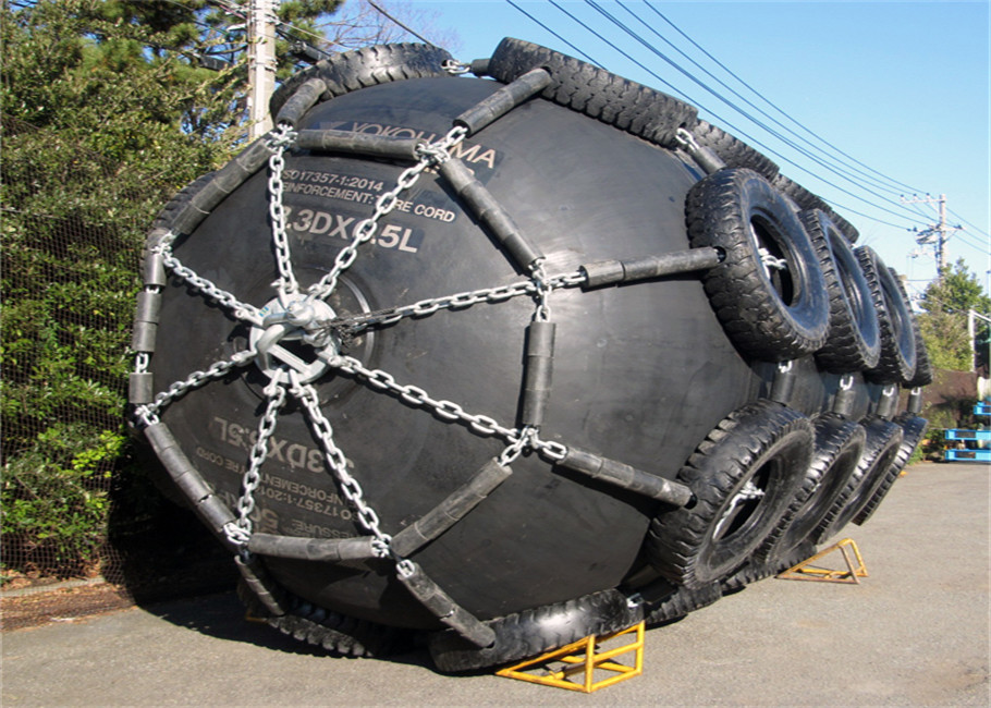 Marine Ball Dock Hull Protection Submarine Inflatable Rubber Fender Anti Collision