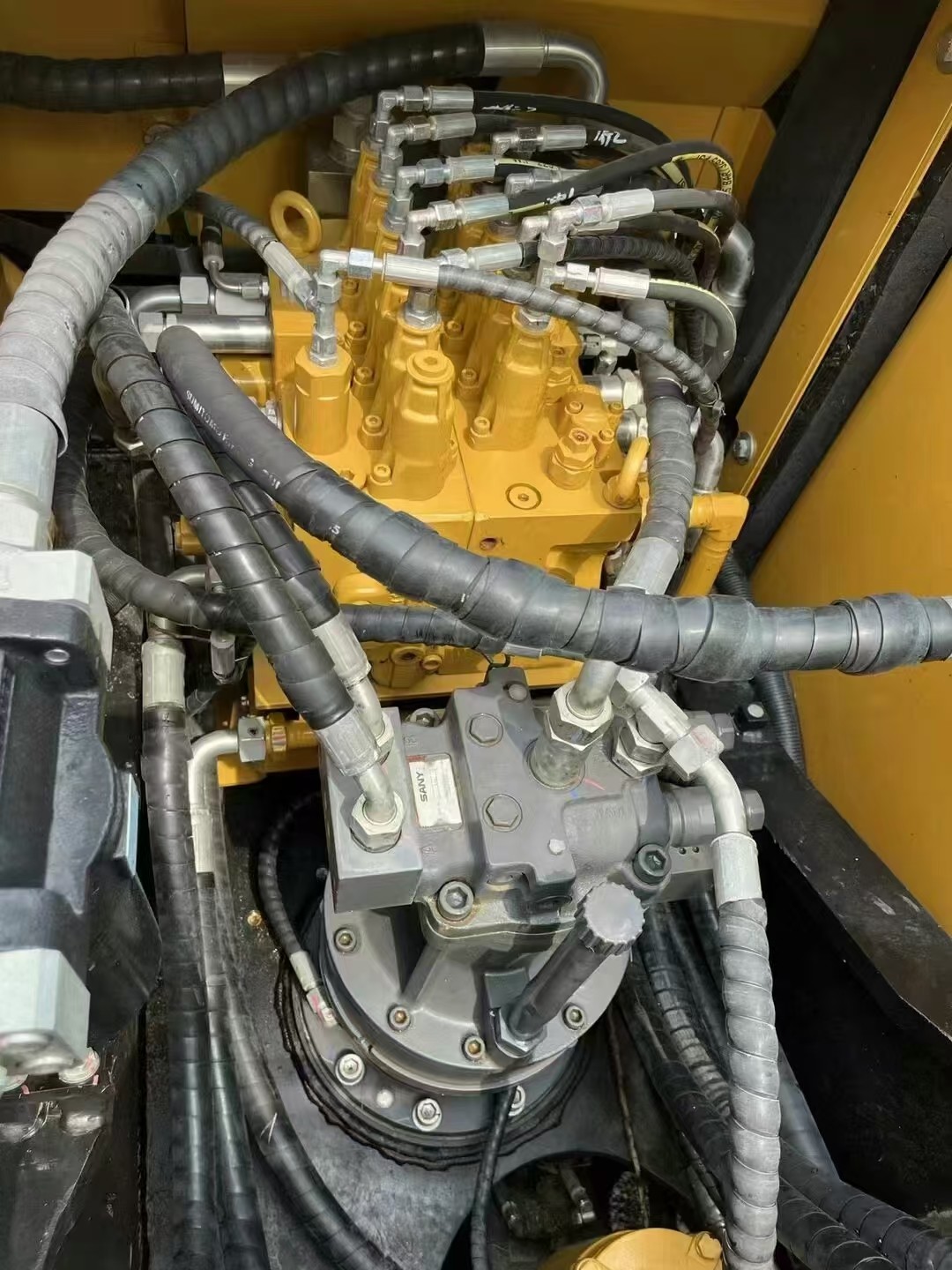 13ton Middle Used Sany Excavators Backhoe Excavators Sany Sy135 13500kg Crawler Machinery