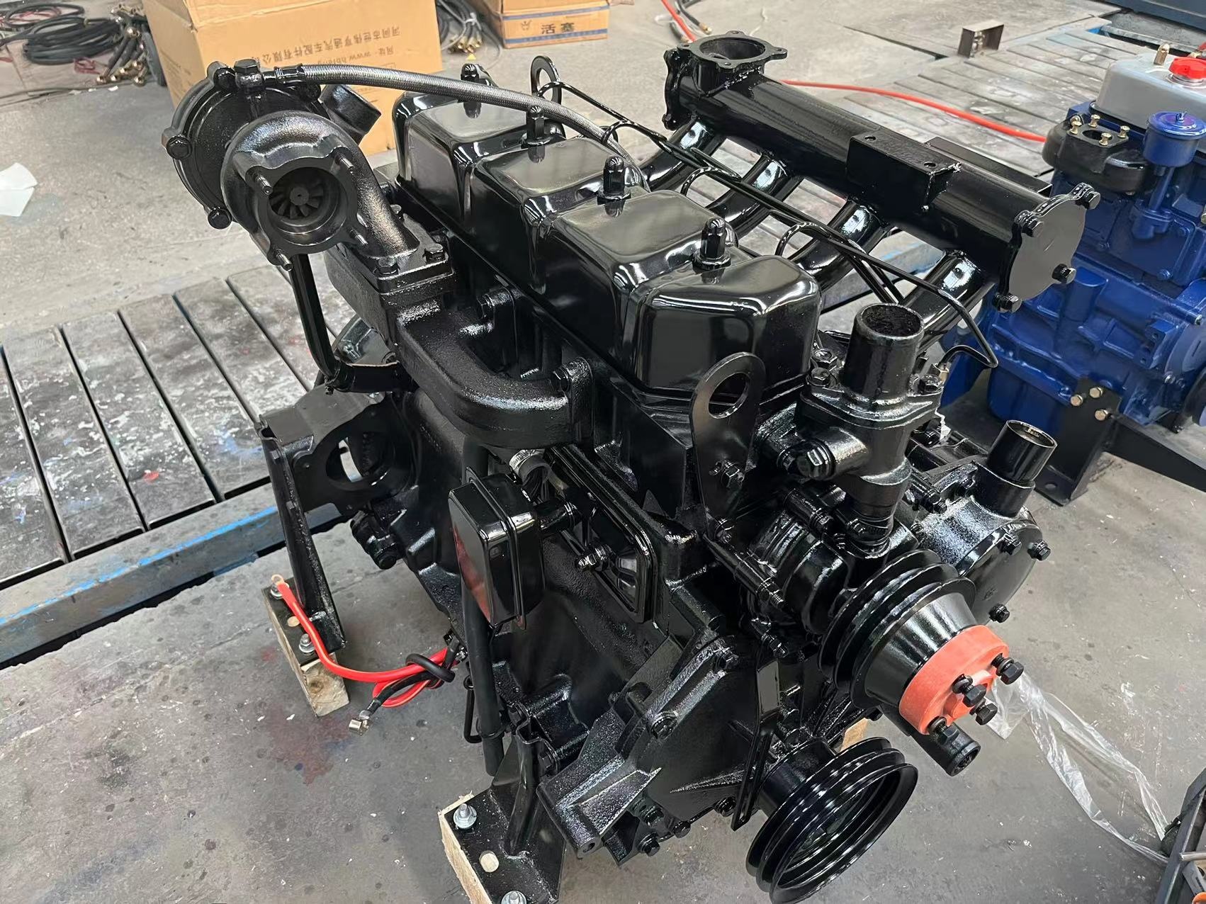 UK Ricardo Diesel Engine Water Cooled R6105AZLD R6105IZLD for Construction Works