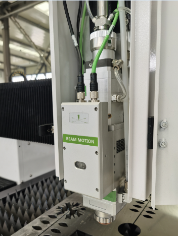 1500x3000mm Fiber Laser Cutting Metal Sheet Machine